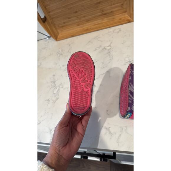 Native pink purple marbled shoes water shoes size C9 summer play vacation - Picture 7 of 7